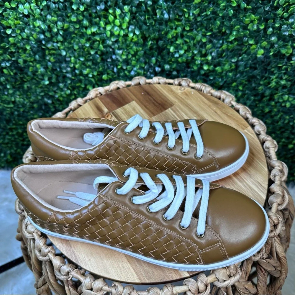 Leather Woven Sneaker | Color 'Espresso' | Women‎